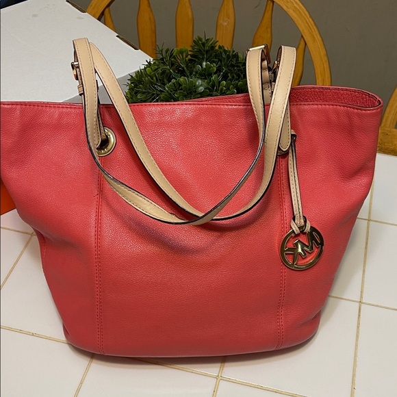Michael Kors Coral Leather Tote - Picture 2 of 7